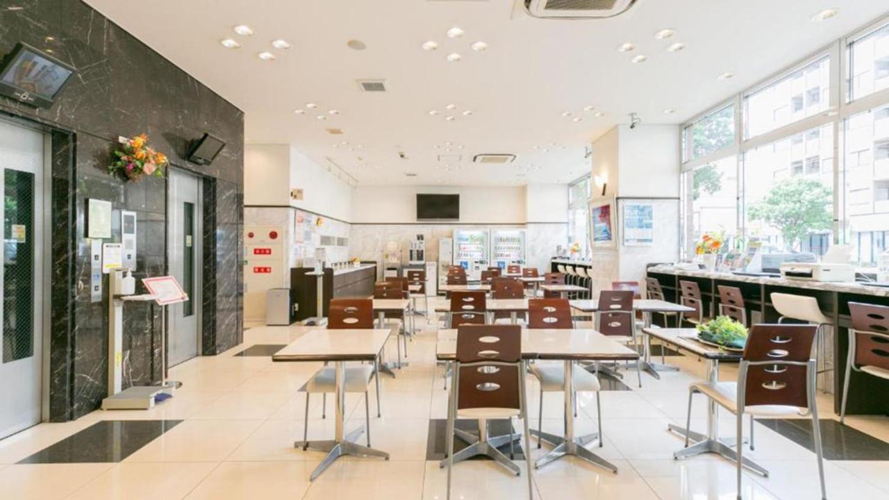 Toyoko Inn Tokyo Monzen-Nakacho Eitaibashi Exteriör bild