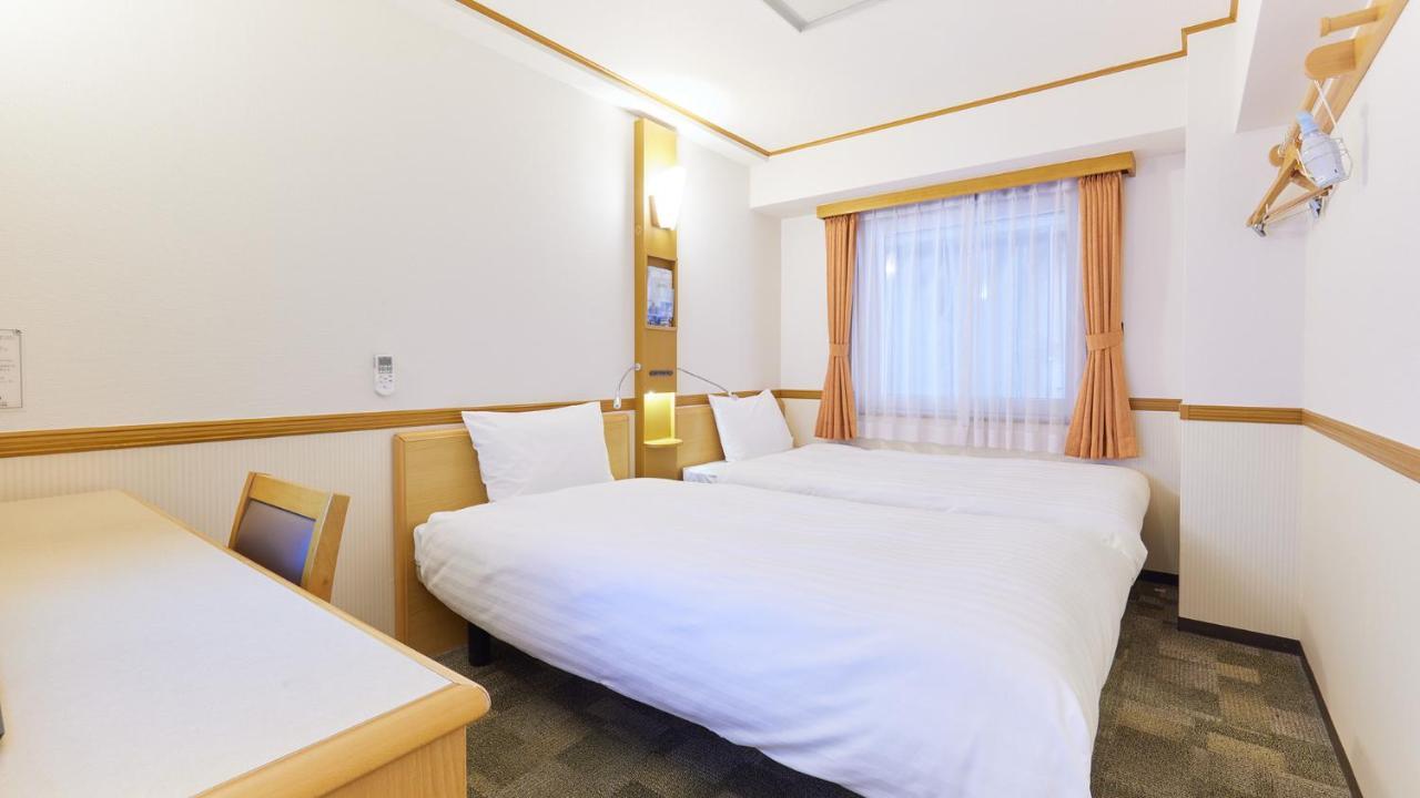 Toyoko Inn Tokyo Monzen-Nakacho Eitaibashi Exteriör bild