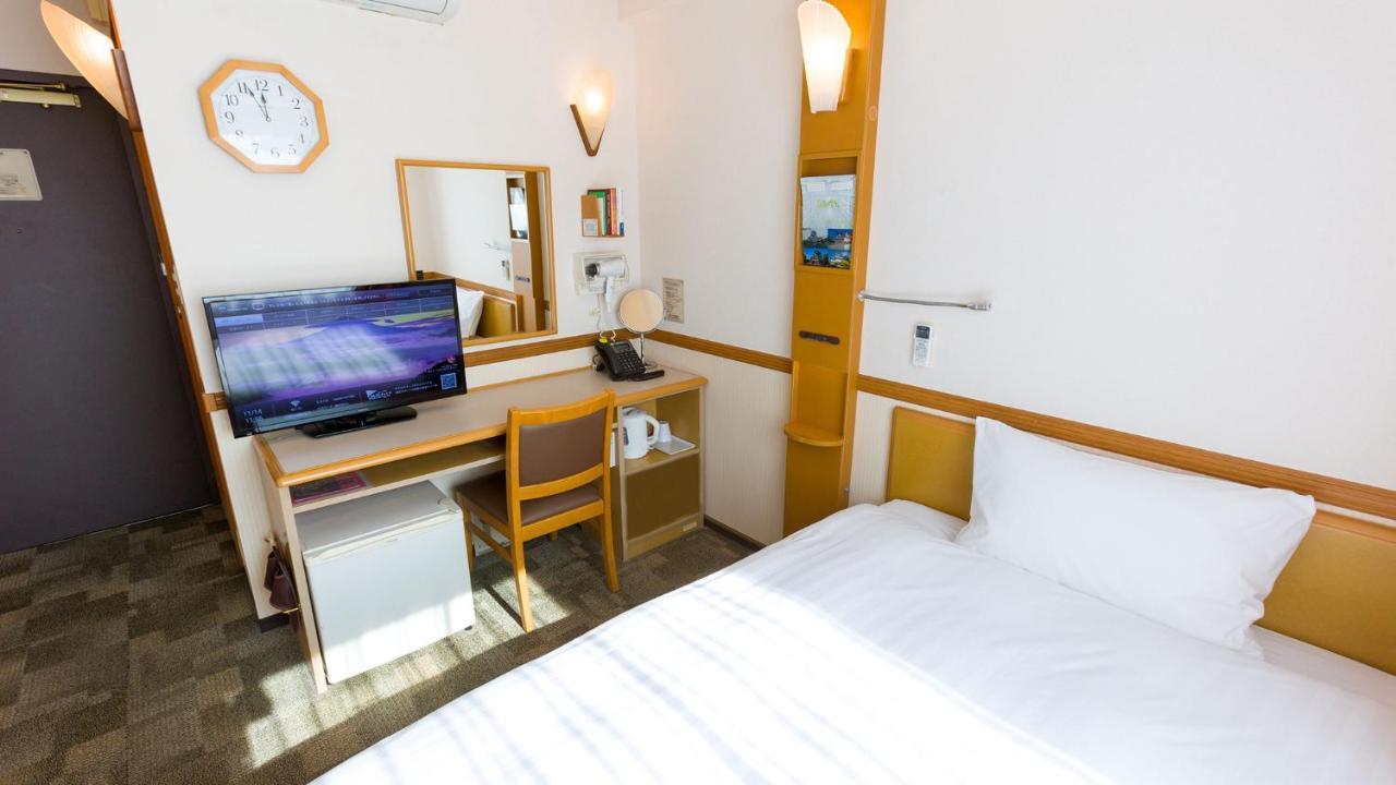Toyoko Inn Tokyo Monzen-Nakacho Eitaibashi Exteriör bild
