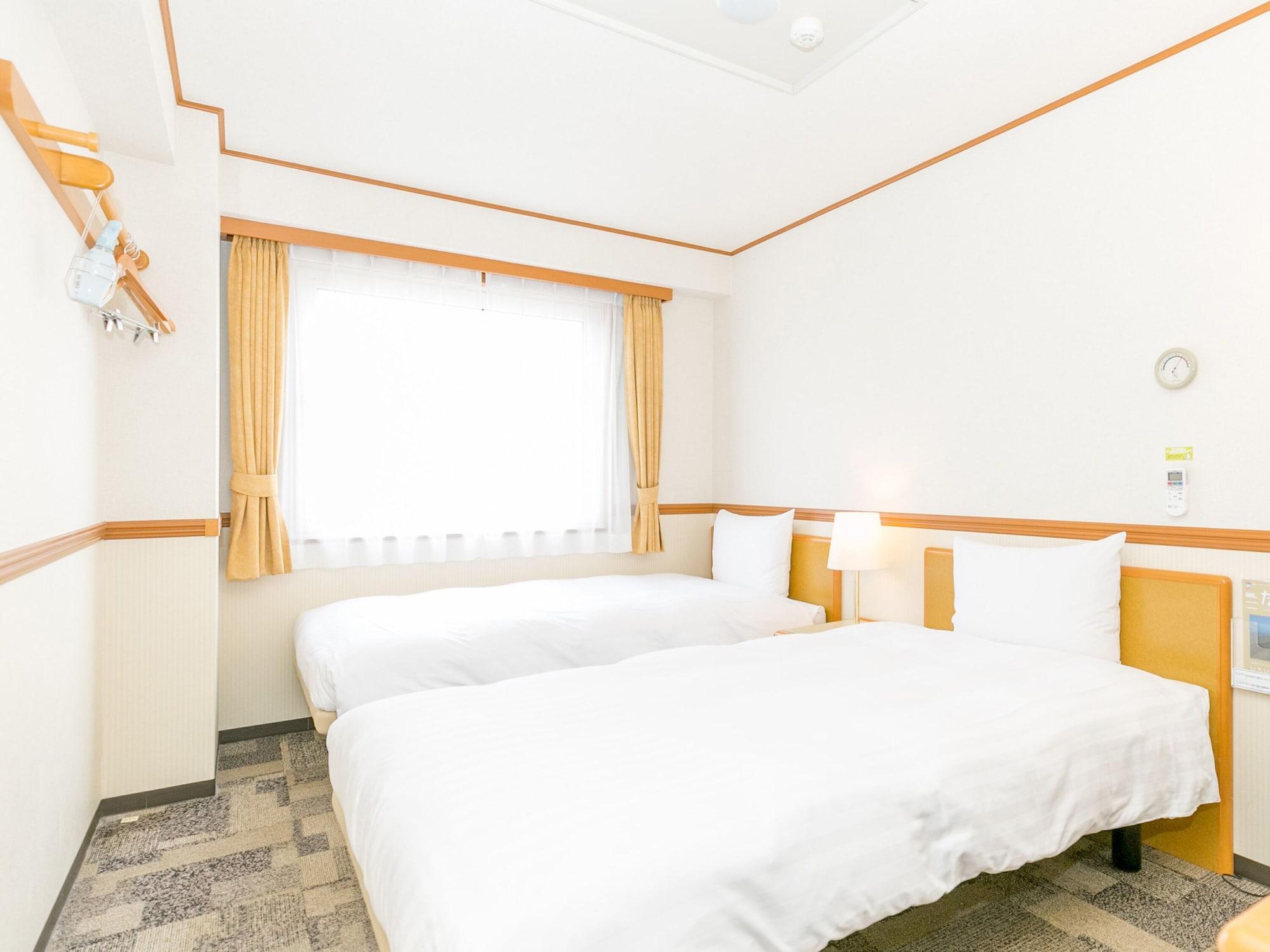 Toyoko Inn Tokyo Monzen-Nakacho Eitaibashi Exteriör bild