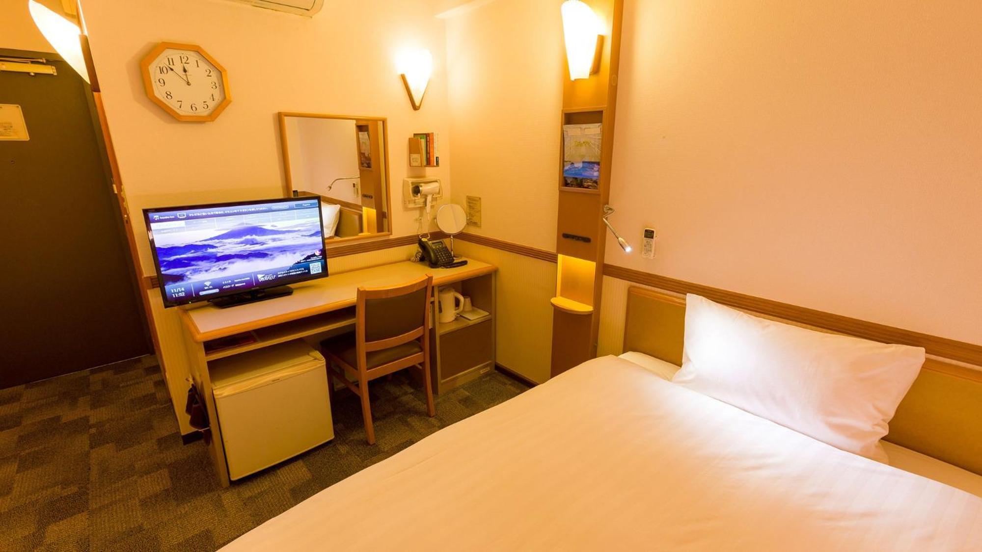 Toyoko Inn Tokyo Monzen-Nakacho Eitaibashi Rum bild