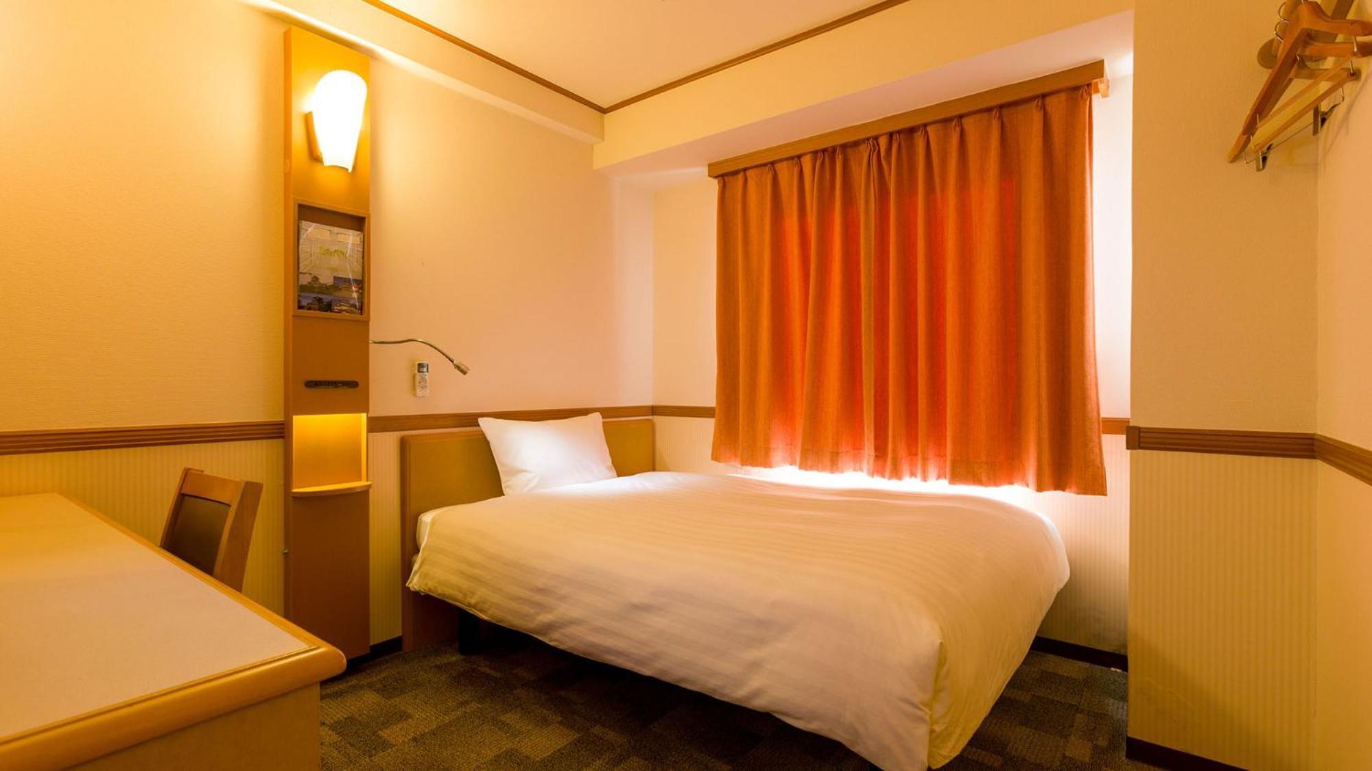 Toyoko Inn Tokyo Monzen-Nakacho Eitaibashi Rum bild