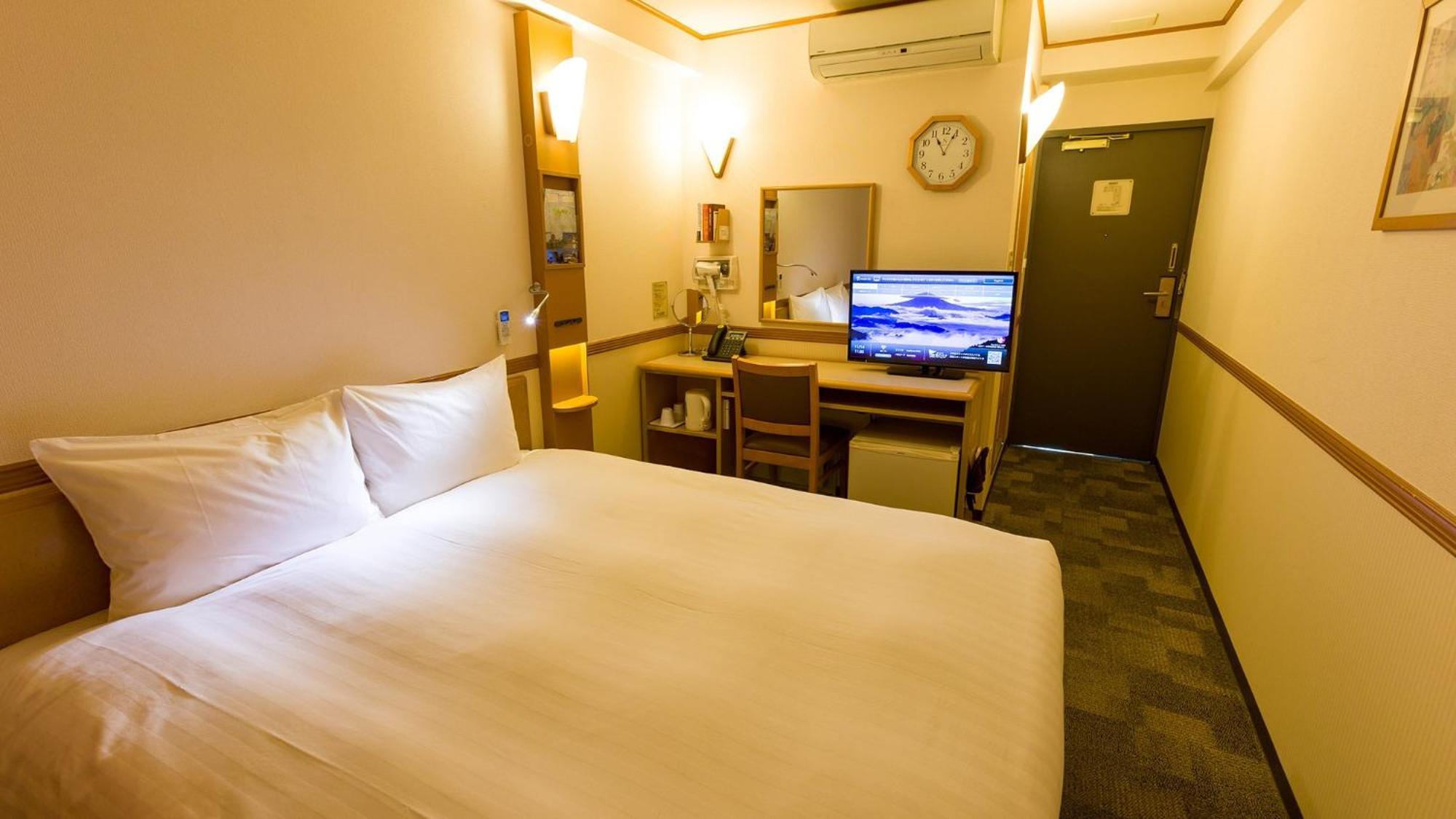 Toyoko Inn Tokyo Monzen-Nakacho Eitaibashi Rum bild