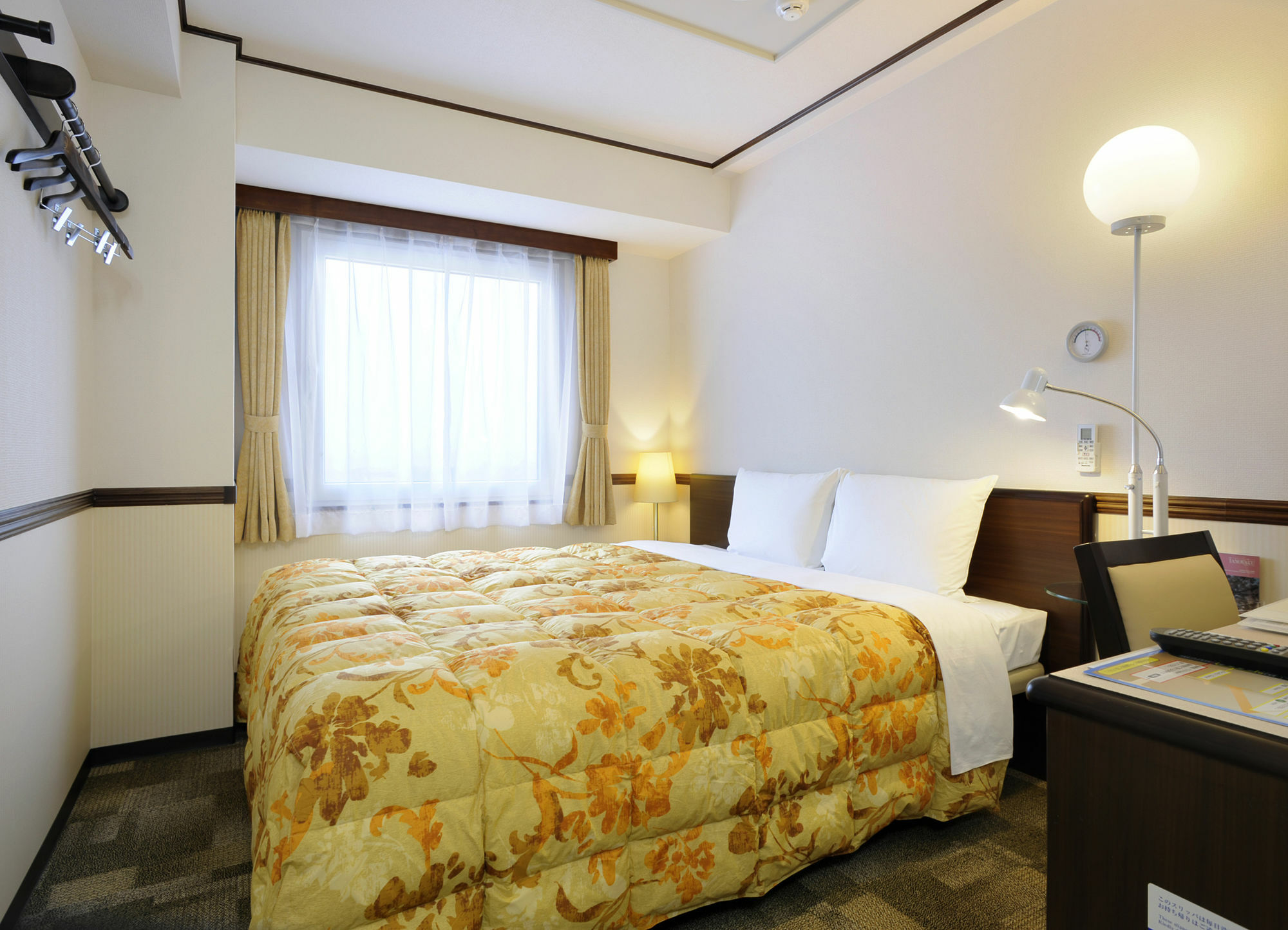 Toyoko Inn Tokyo Monzen-Nakacho Eitaibashi Exteriör bild